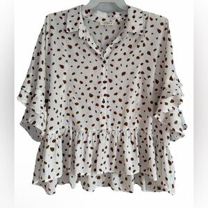 Flowy Dalmatian Dot Button Ruffle Sleeve Tiered Top Plus Size 1XL white brown